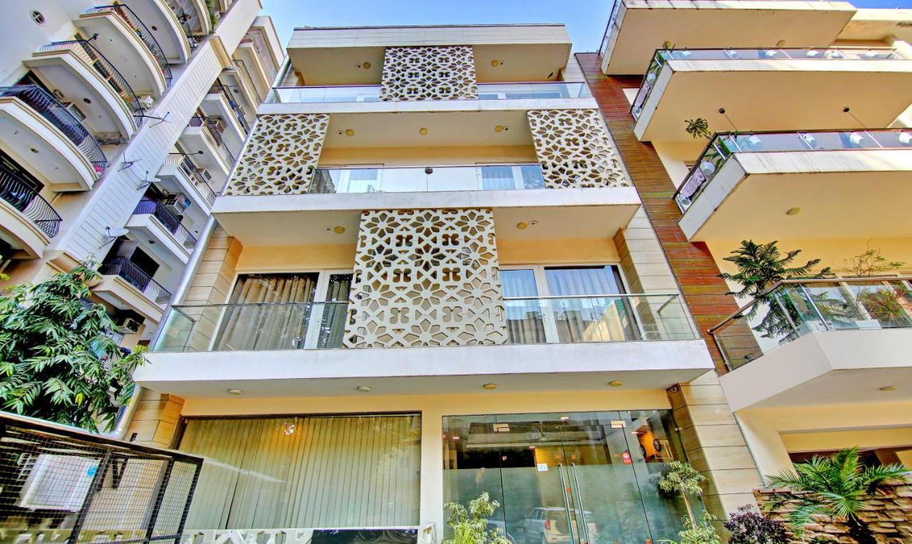Treebo Sai Village Gold Souk - Sec 43 Gurgaon Eksteriør billede
